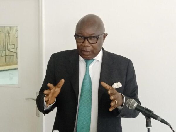 « J’étais à deux doigts de faire accepter la limitation des mandats mais j’ai été gêné aux entournures par René Ndemezo’Obiang » (Pierre Claver Maganga Moussavou)