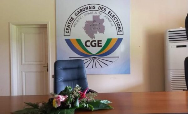 Englués dans la précarité financière, les employés du CGE dissout implorent Oligui Nguema pour résoudre leur situation