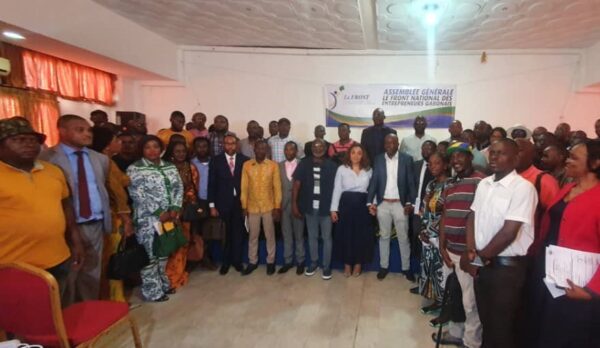 Le Front national des entrepreneurs gabonais porté sur les fonts baptismaux
