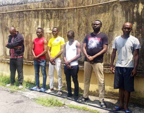 Arrestation de six policiers ripoux à Libreville